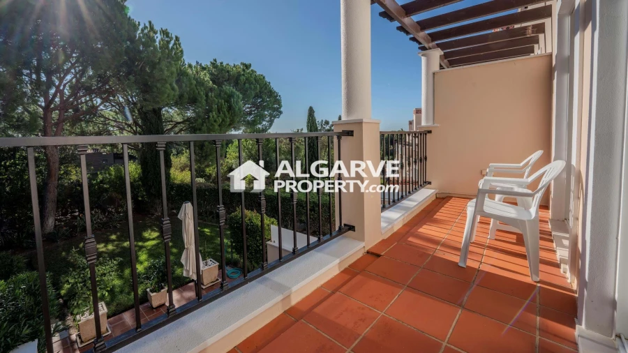 Moradia T4 para Venda em Quarteira Foto 14