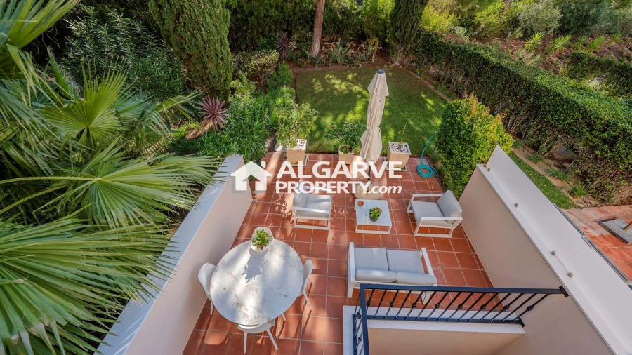 Moradia T4 para Venda em Quarteira Foto 15