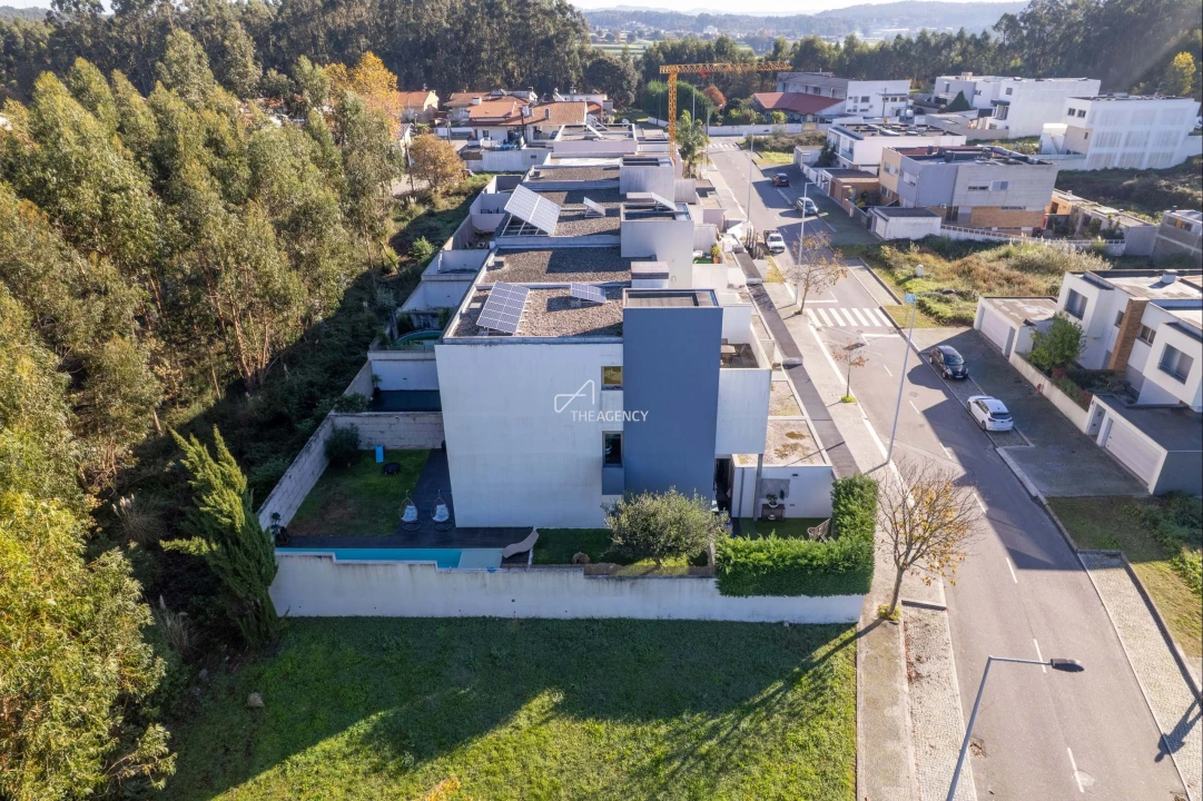 Moradia T3 para Venda em Castêlo da Maia Foto 4
