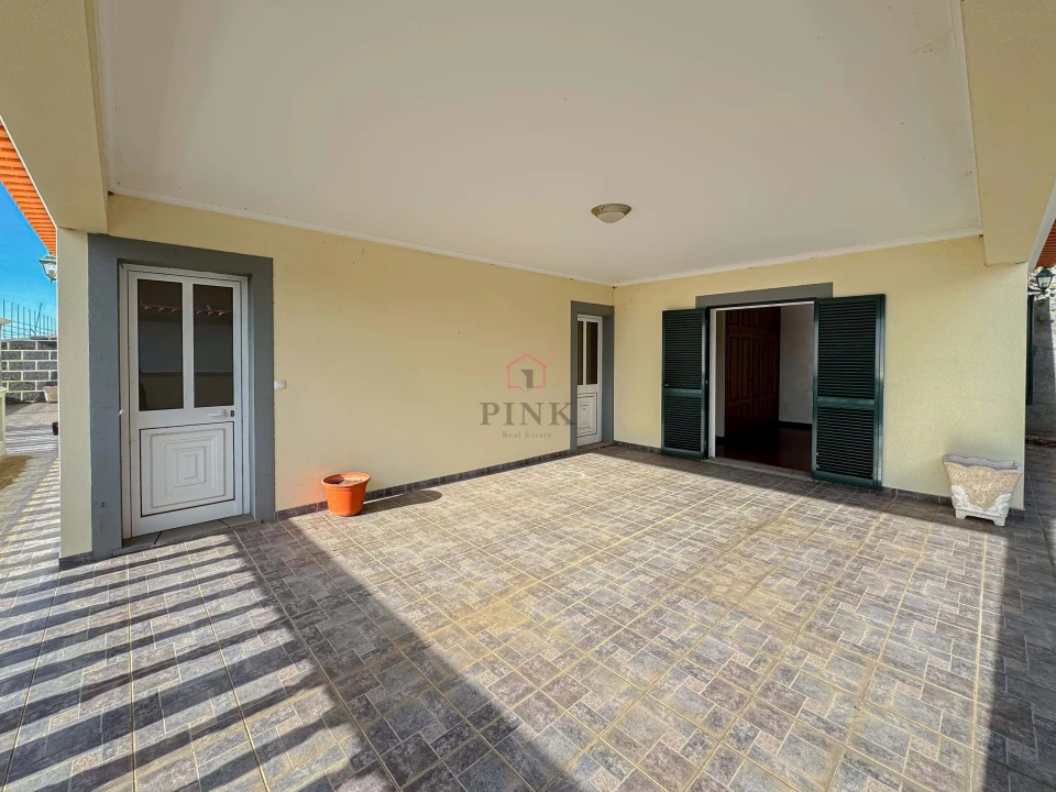 Moradia T3 para Venda em Estreito da Calheta Foto 23