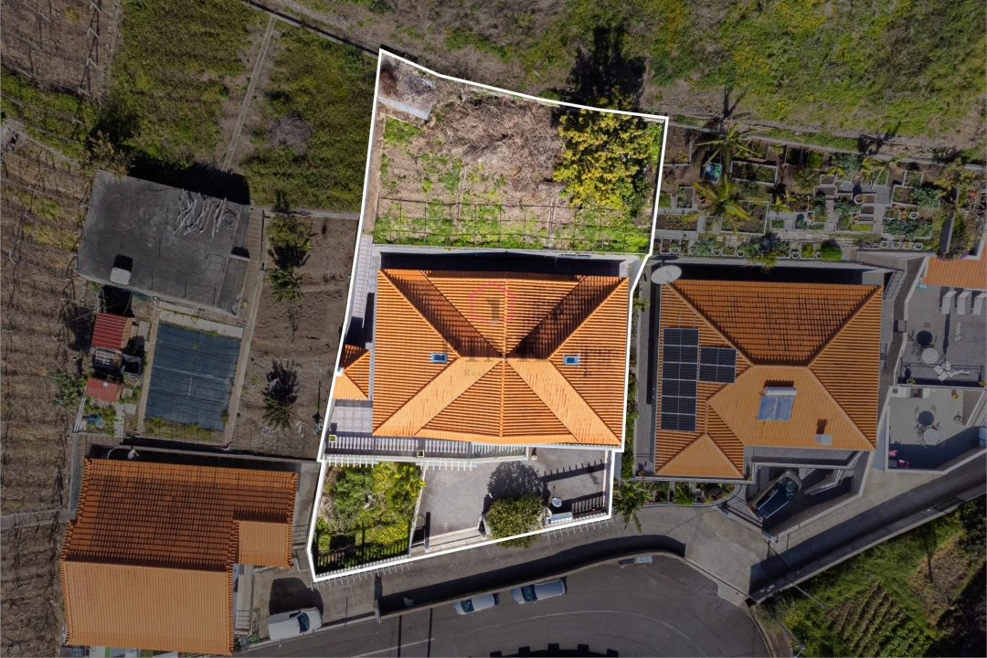 Moradia T3 para Venda em Estreito da Calheta Foto 48