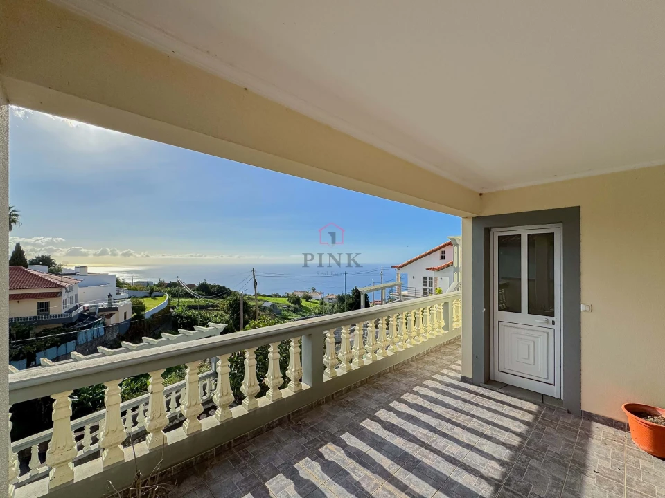 Moradia T3 para Venda em Estreito da Calheta Foto 24