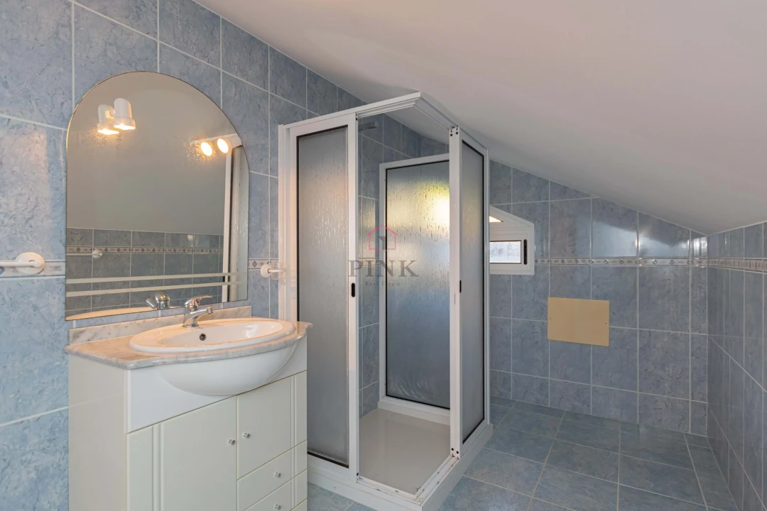 Moradia T3 para Venda em Estreito da Calheta Foto 34