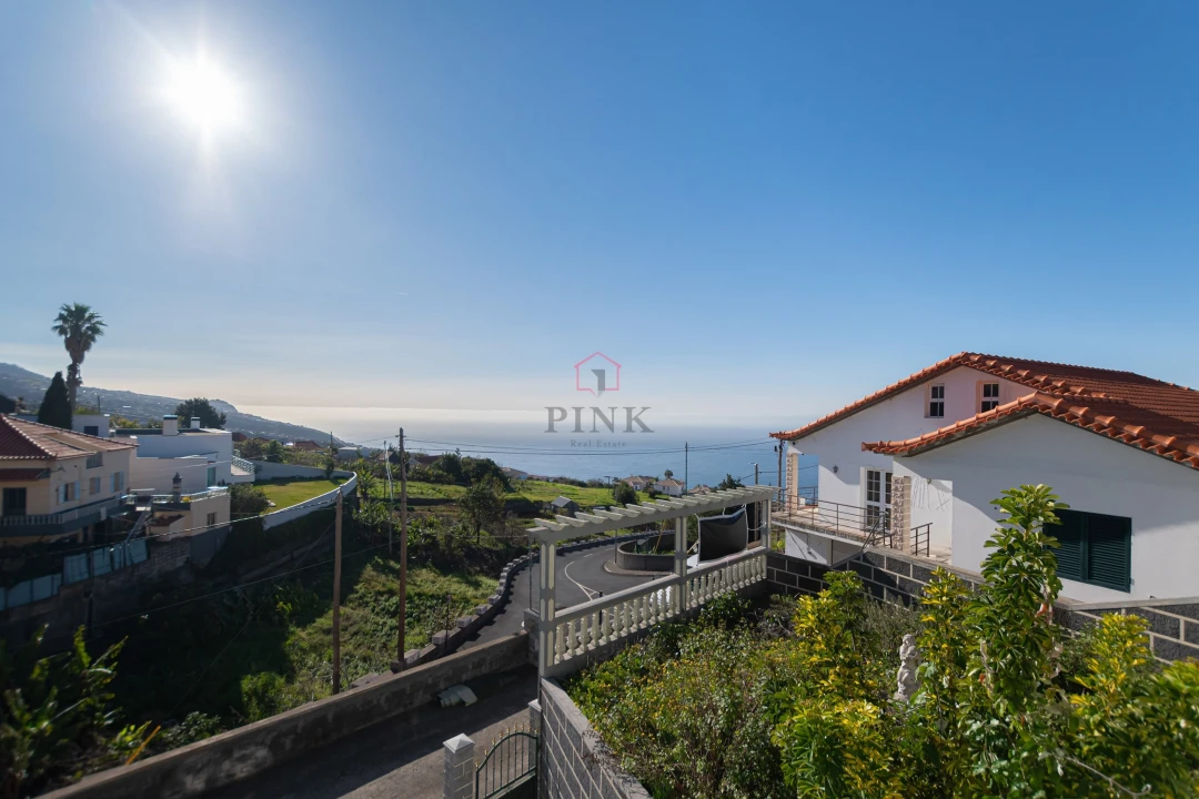 Moradia T3 para Venda em Estreito da Calheta Foto 44