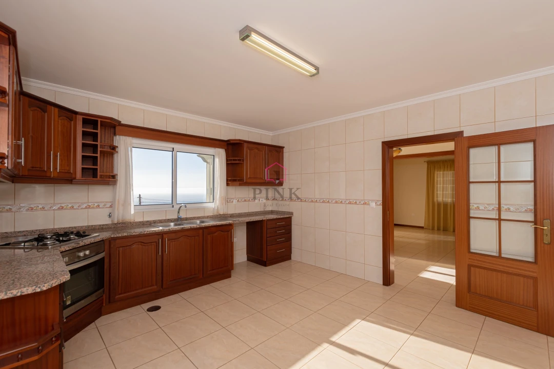 Moradia T3 para Venda em Estreito da Calheta Foto 8