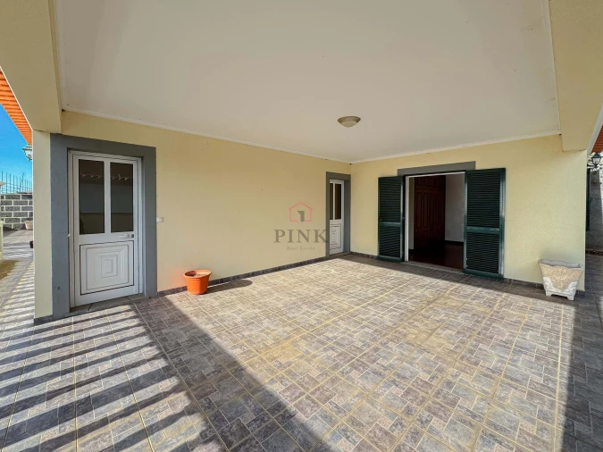 Moradia T3 para Venda em Estreito da Calheta Foto 23