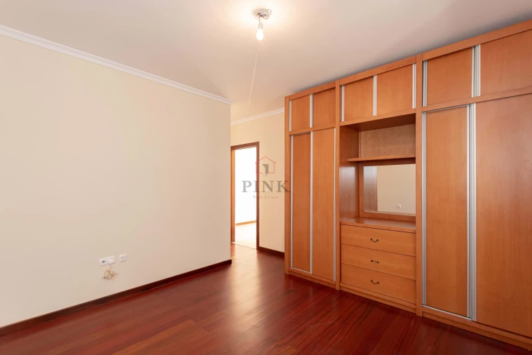 Moradia T3 para Venda em Estreito da Calheta Foto 13