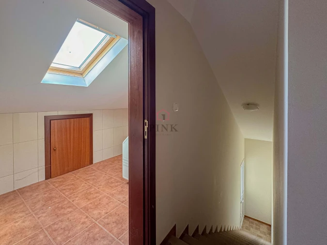 Moradia T3 para Venda em Estreito da Calheta Foto 34