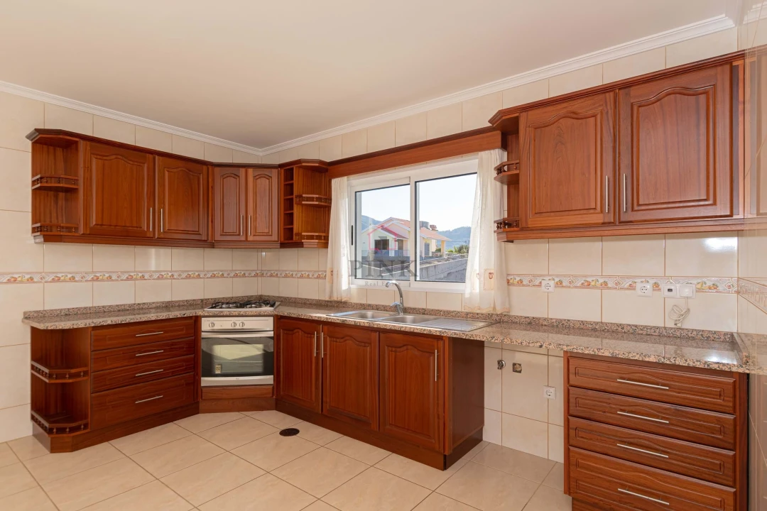 Moradia T3 para Venda em Estreito da Calheta Foto 7