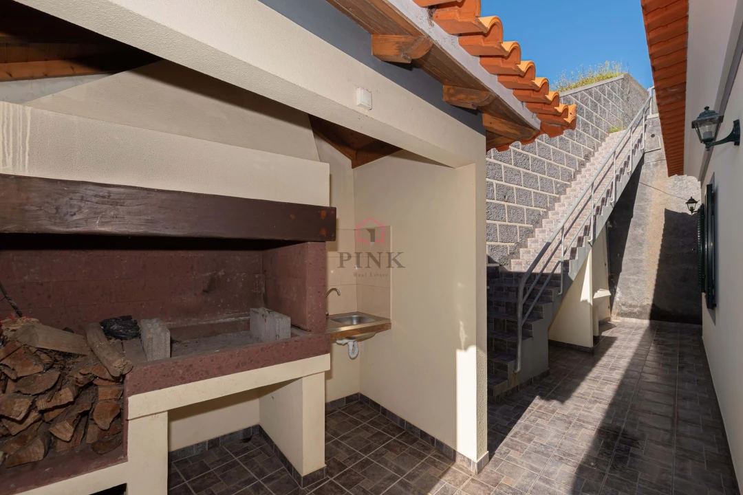 Moradia T3 para Venda em Estreito da Calheta Foto 36