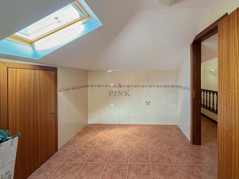 Moradia T3 para Venda em Estreito da Calheta Foto 29