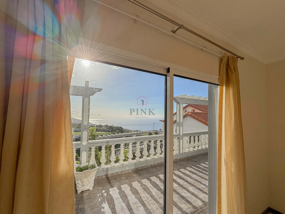 Moradia T3 para Venda em Estreito da Calheta Foto 7