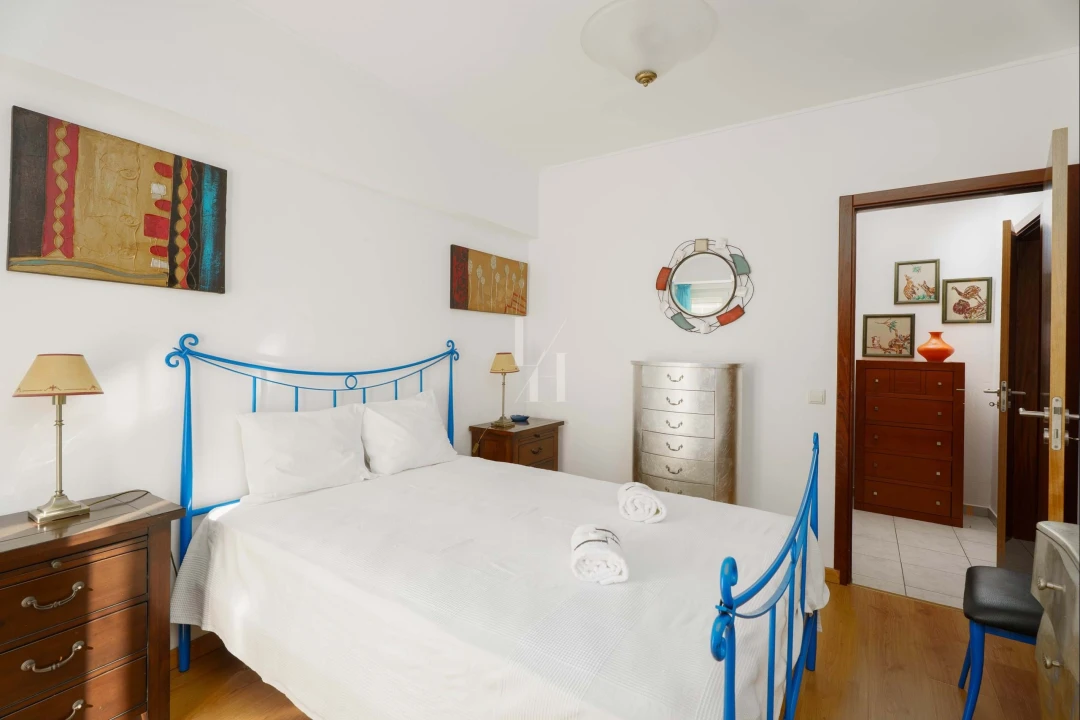 Apartamento T1 para Arrendamento em Quarteira Foto 8