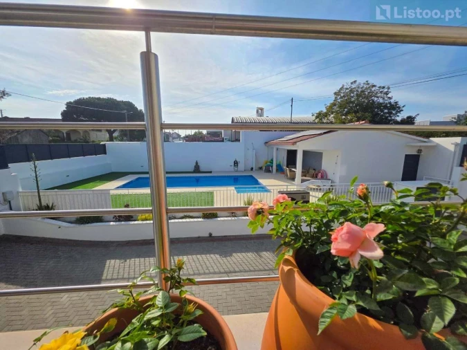 Moradia T5 para Venda em Leiria, Pousos, Barreira e Cortes Foto 8
