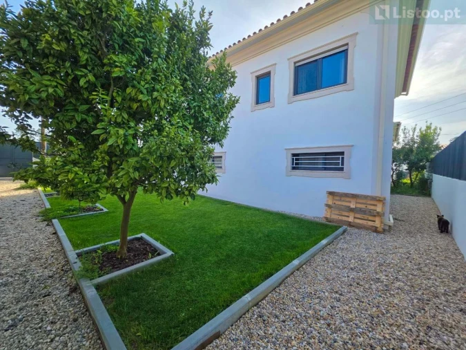 Moradia T5 para Venda em Leiria, Pousos, Barreira e Cortes Foto 11