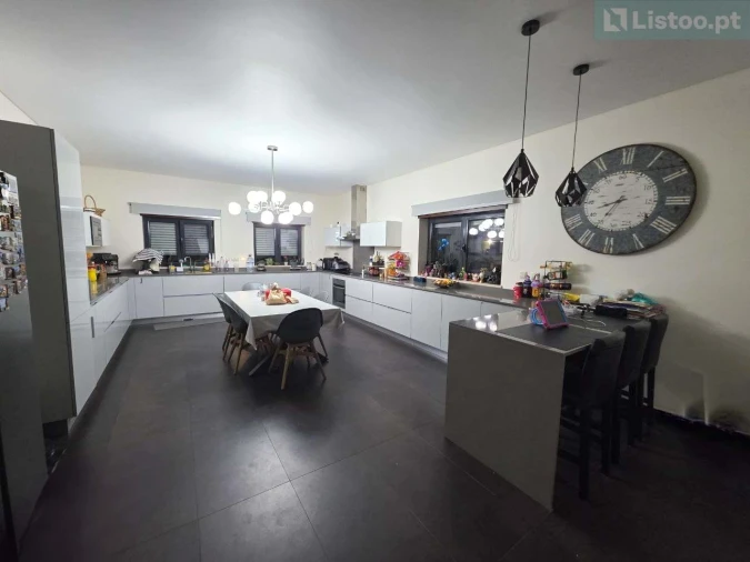 Moradia T5 para Venda em Leiria, Pousos, Barreira e Cortes Foto 24