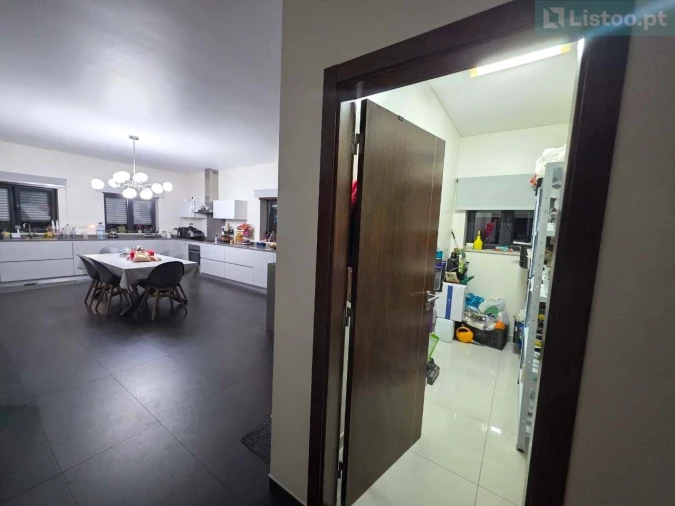 Moradia T5 para Venda em Leiria, Pousos, Barreira e Cortes Foto 25