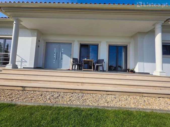 Moradia T5 para Venda em Leiria, Pousos, Barreira e Cortes Foto 4