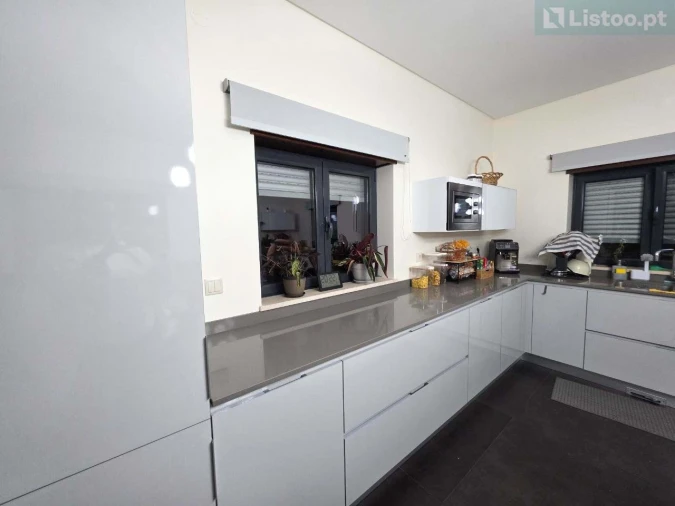 Moradia T5 para Venda em Leiria, Pousos, Barreira e Cortes Foto 26