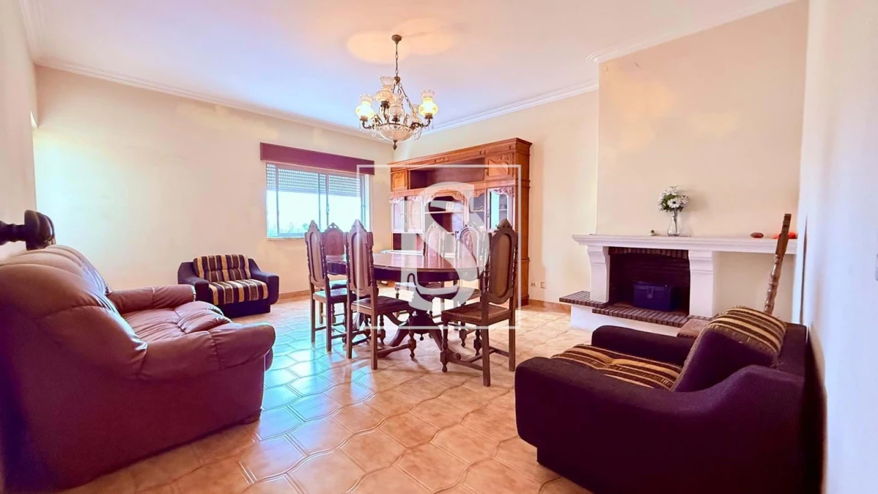 Apartamento T3 para Venda em Moita Foto 1