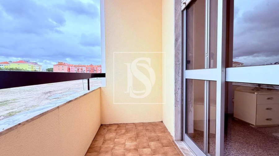 Apartamento T3 para Venda em Moita Foto 15