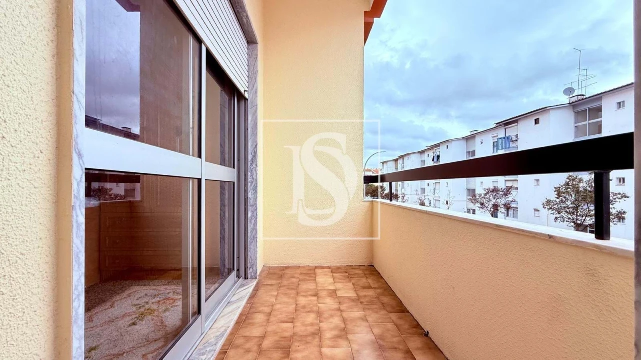 Apartamento T3 para Venda em Moita Foto 4