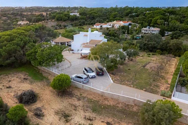 Moradia T4 para Venda em Lagoa e Carvoeiro Foto 4