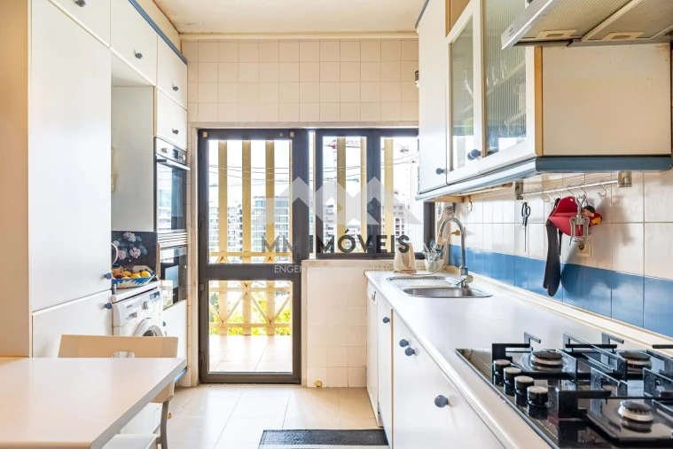 Apartamento T3 para Venda em Algés, Linda-A-Velha e Cruz Quebrada-Dafundo Foto 9