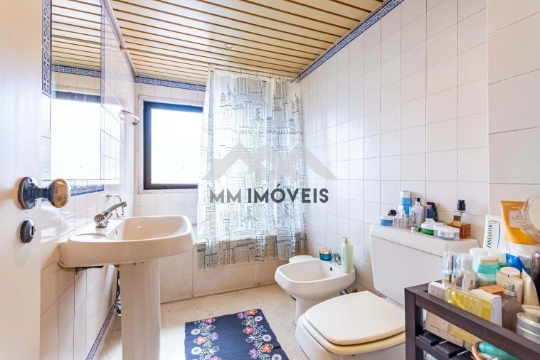 Apartamento T3 para Venda em Algés, Linda-A-Velha e Cruz Quebrada-Dafundo Foto 26