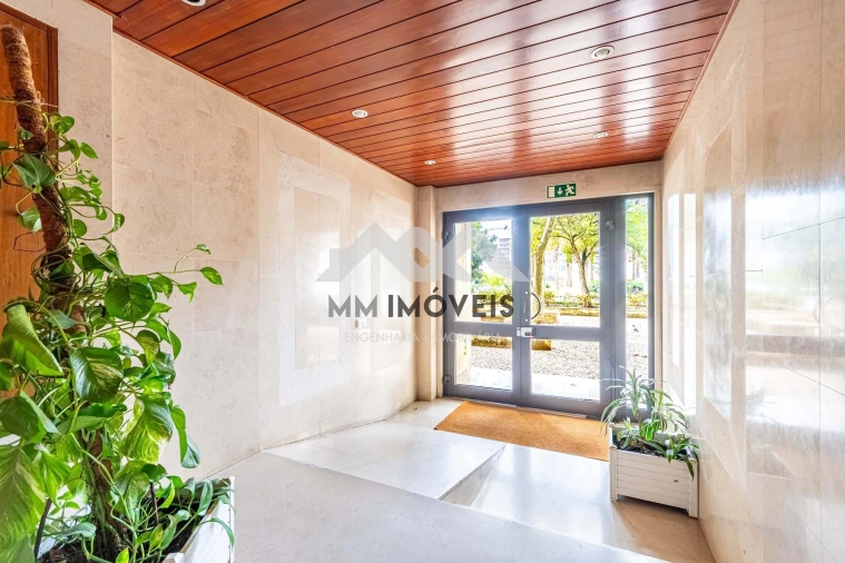 Apartamento T3 para Venda em Algés, Linda-A-Velha e Cruz Quebrada-Dafundo Foto 27