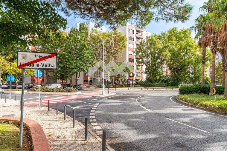 Apartamento T3 para Venda em Algés, Linda-A-Velha e Cruz Quebrada-Dafundo Foto 31