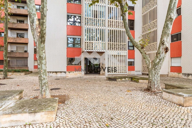 Apartamento T3 para Venda em Algés, Linda-A-Velha e Cruz Quebrada-Dafundo Foto 29