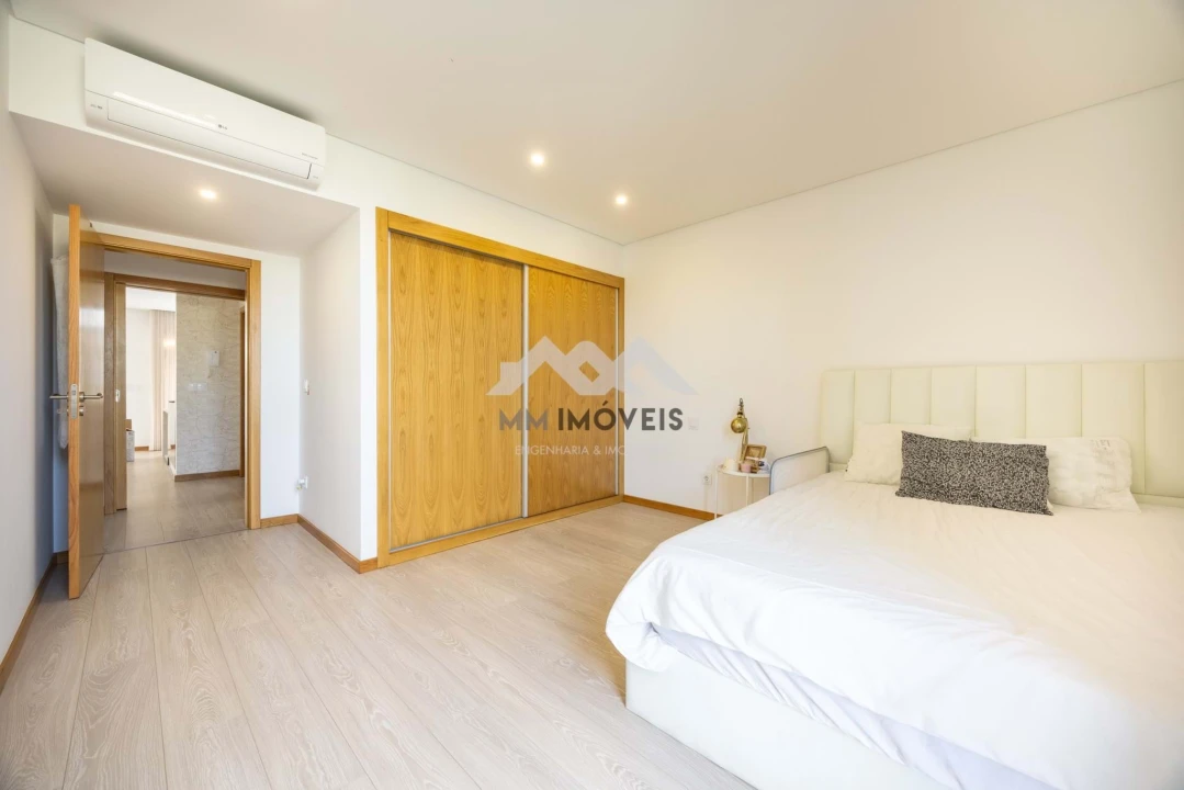 Moradia T3 para Venda em Cristelo Foto 52