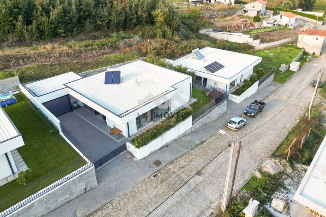 Moradia T3 para Venda em Cristelo Foto 10