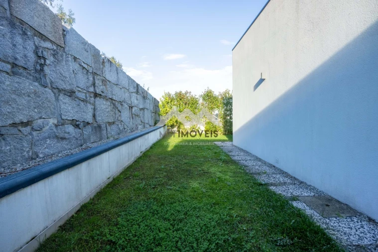 Moradia T3 para Venda em Cristelo Foto 20