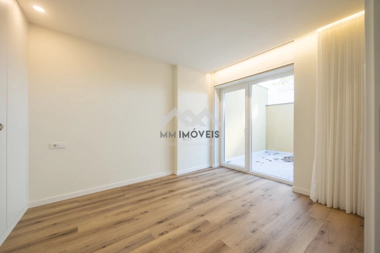 Moradia T4 para Venda em Matosinhos e Leça da Palmeira Foto 9