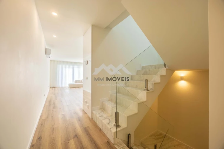 Moradia T4 para Venda em Matosinhos e Leça da Palmeira Foto 4