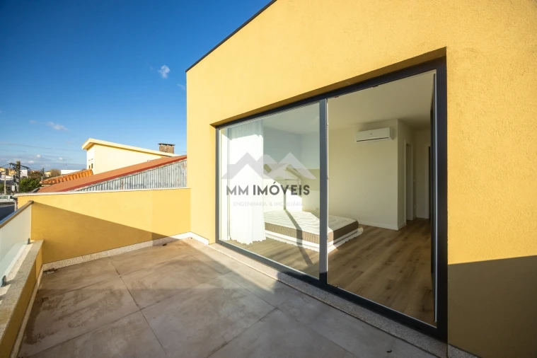 Moradia T4 para Venda em Matosinhos e Leça da Palmeira Foto 48