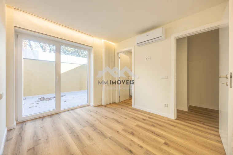 Moradia T4 para Venda em Matosinhos e Leça da Palmeira Foto 11