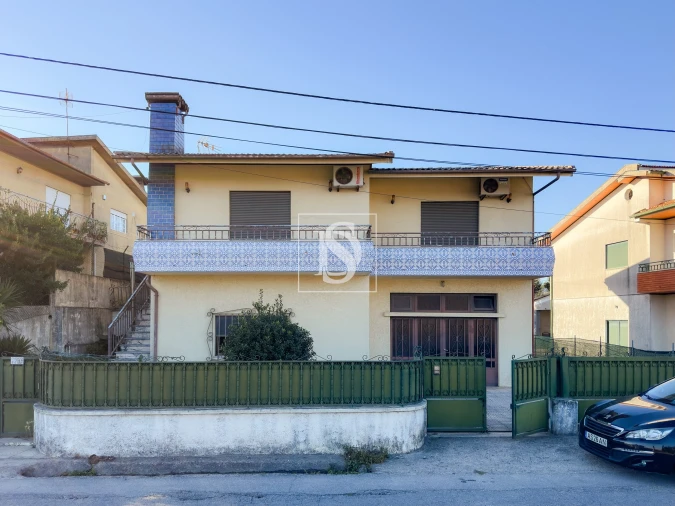 Moradia T3 para Venda em Joane Foto 2