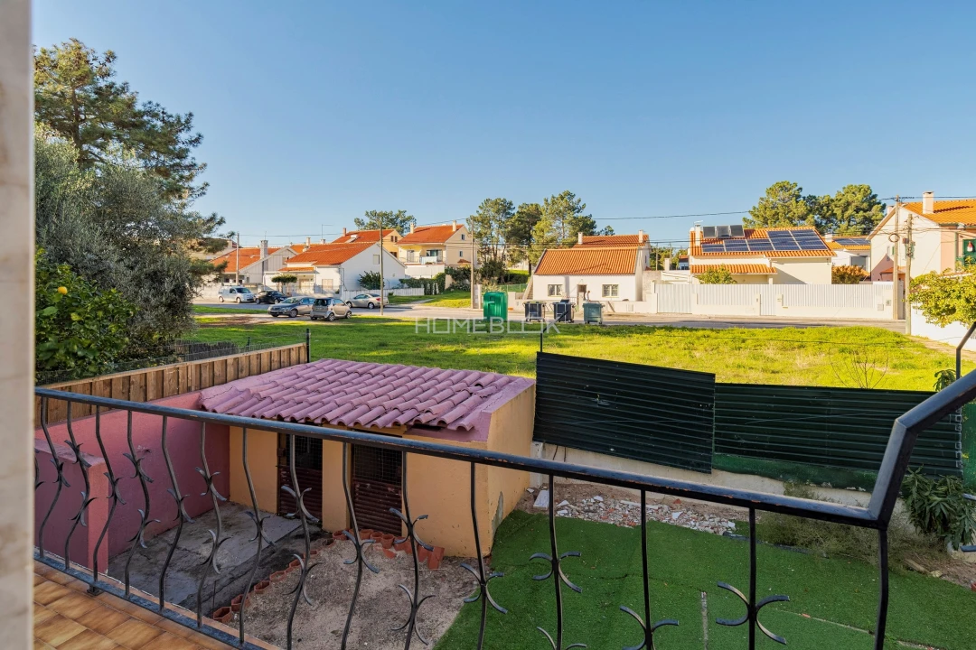 Moradia T3 para Venda em Quinta do Conde Foto 23