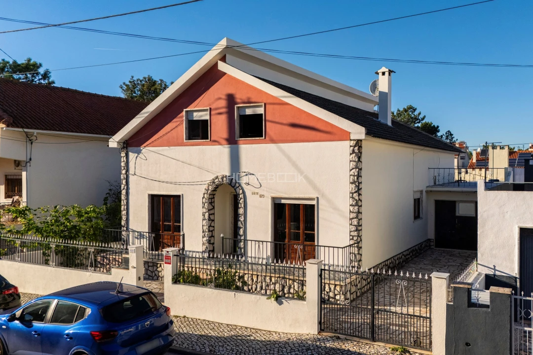 Moradia T3 para Venda em Quinta do Conde Foto 2