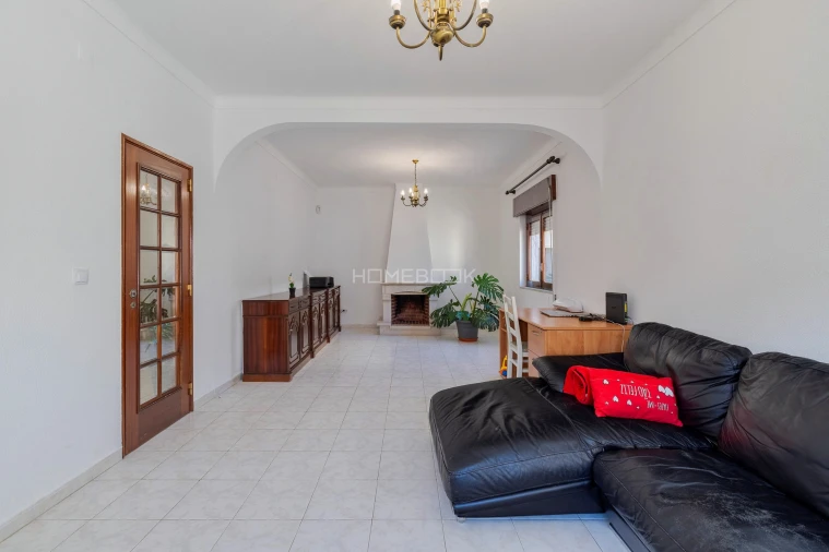 Moradia T3 para Venda em Quinta do Conde Foto 5