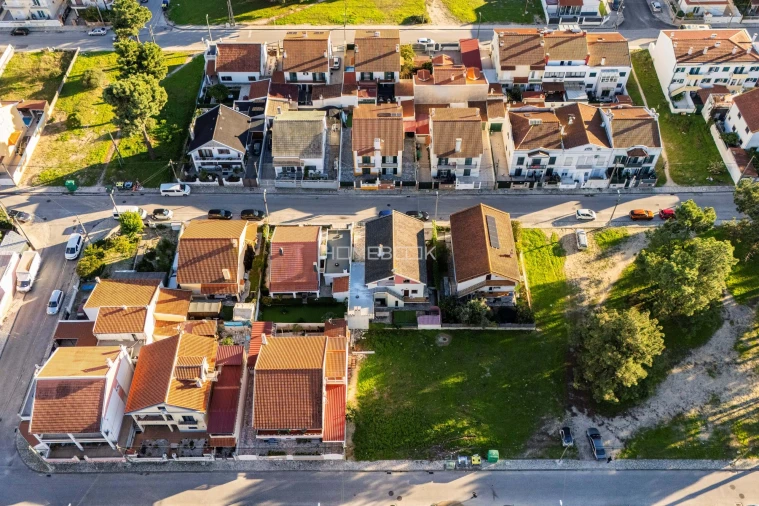 Moradia T3 para Venda em Quinta do Conde Foto 29