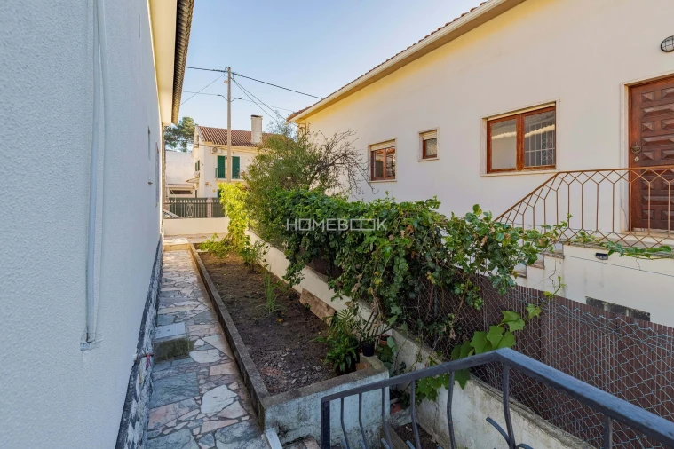 Moradia T3 para Venda em Quinta do Conde Foto 21