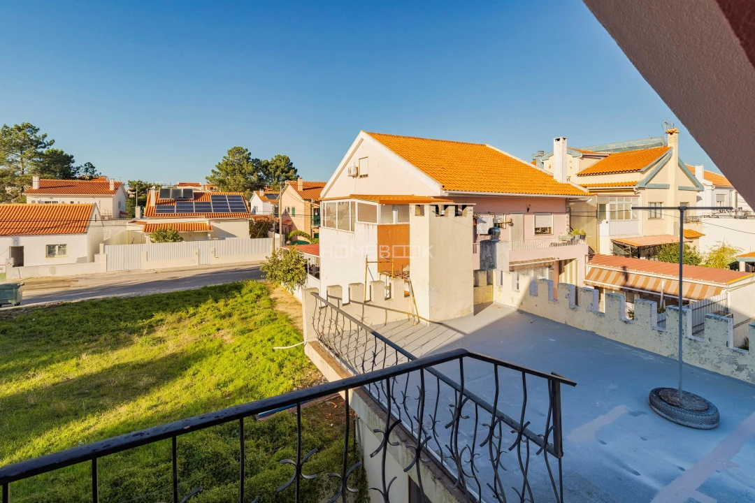 Moradia T3 para Venda em Quinta do Conde Foto 25