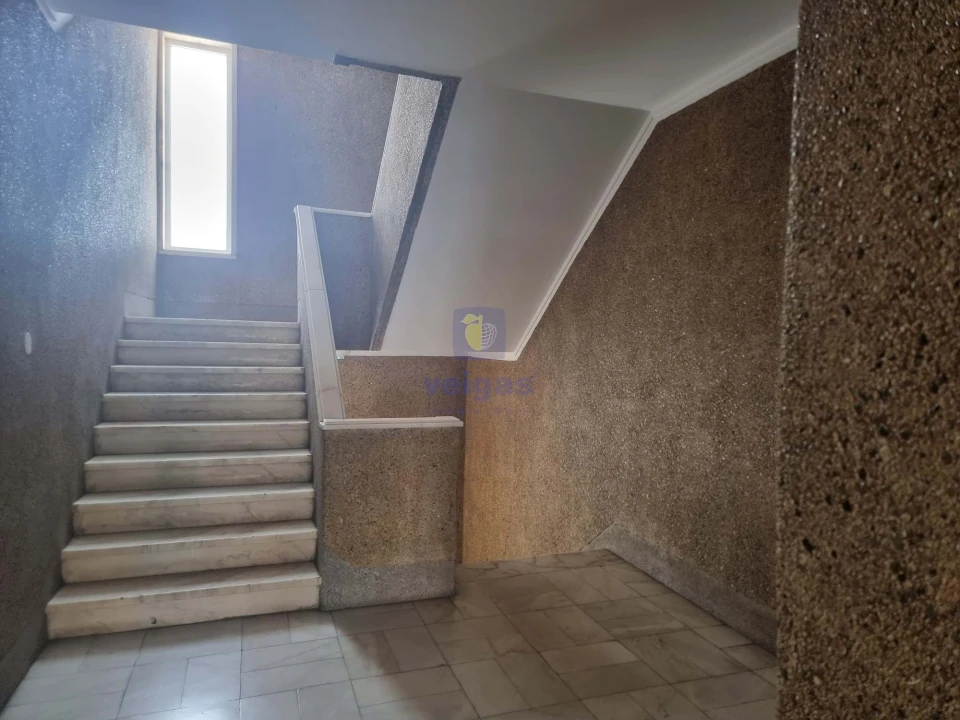 Apartamento T1 para Venda em Massamá e Monte Abraão Foto 28