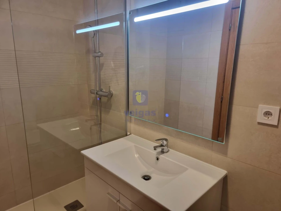 Apartamento T1 para Venda em Massamá e Monte Abraão Foto 5