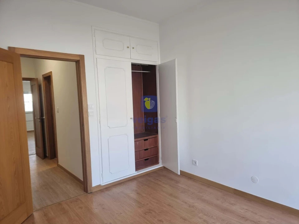 Apartamento T1 para Venda em Massamá e Monte Abraão Foto 10