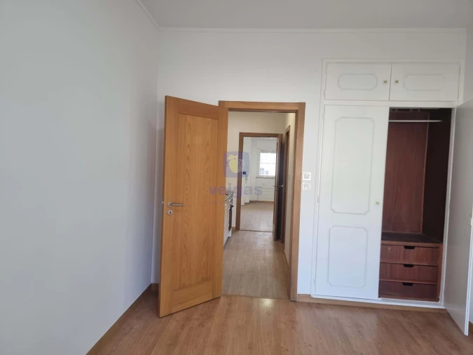 Apartamento T1 para Venda em Massamá e Monte Abraão Foto 9